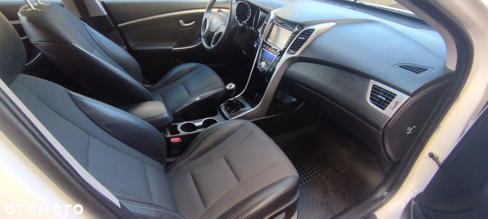 Hyundai i30 1.4 Premium - 18