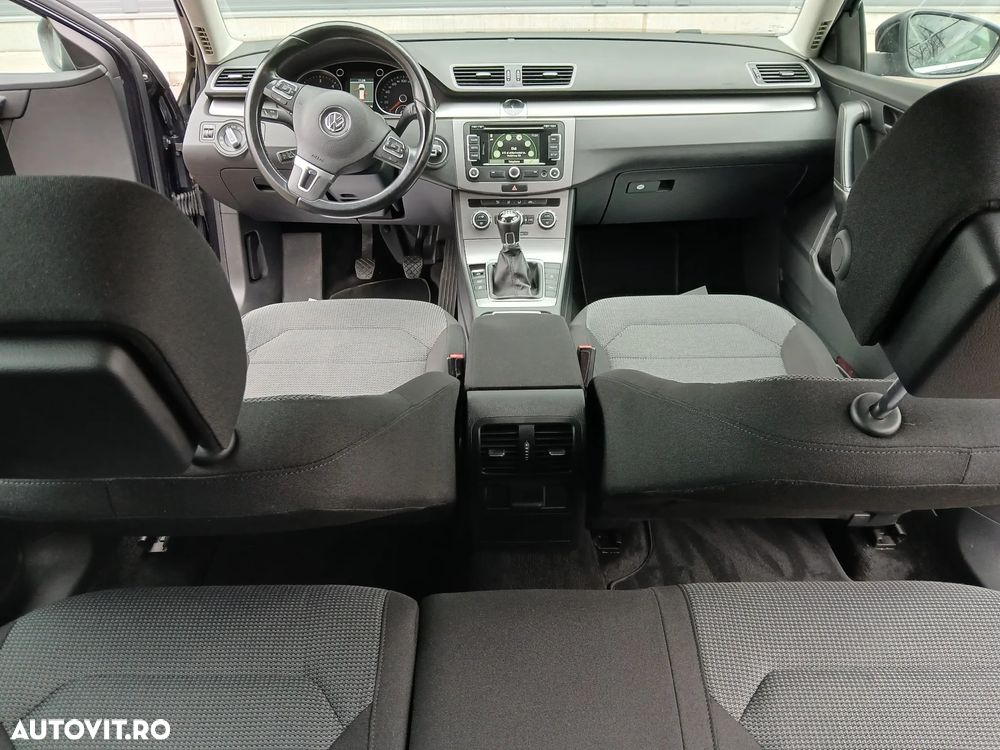 Volkswagen Passat Variant 1.6 TDI BlueMotion - 6