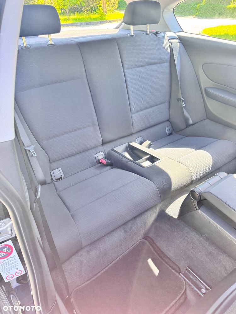 BMW Seria 1 116i - 25
