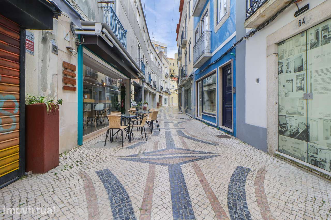 Loja em plena baixa de Setúbal com espaço exterior e 2 anexos | Rua An - Grande imagem: 3/31