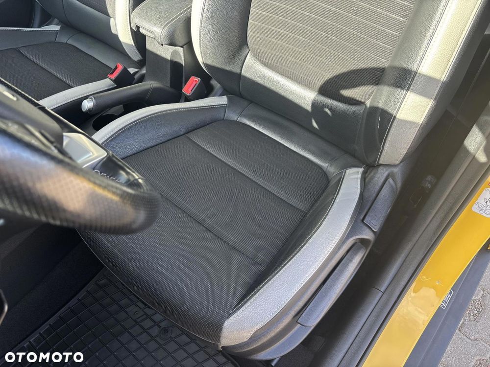 Kia Stonic 1.4 L - 12