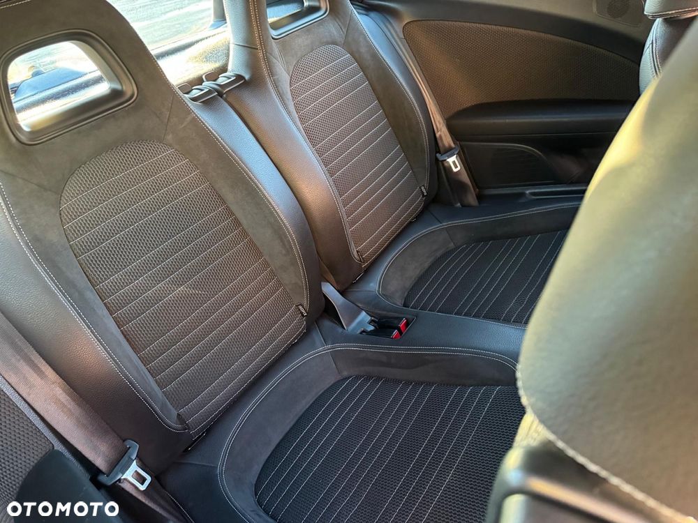 Volkswagen Scirocco 1.4 TSI Match - 24