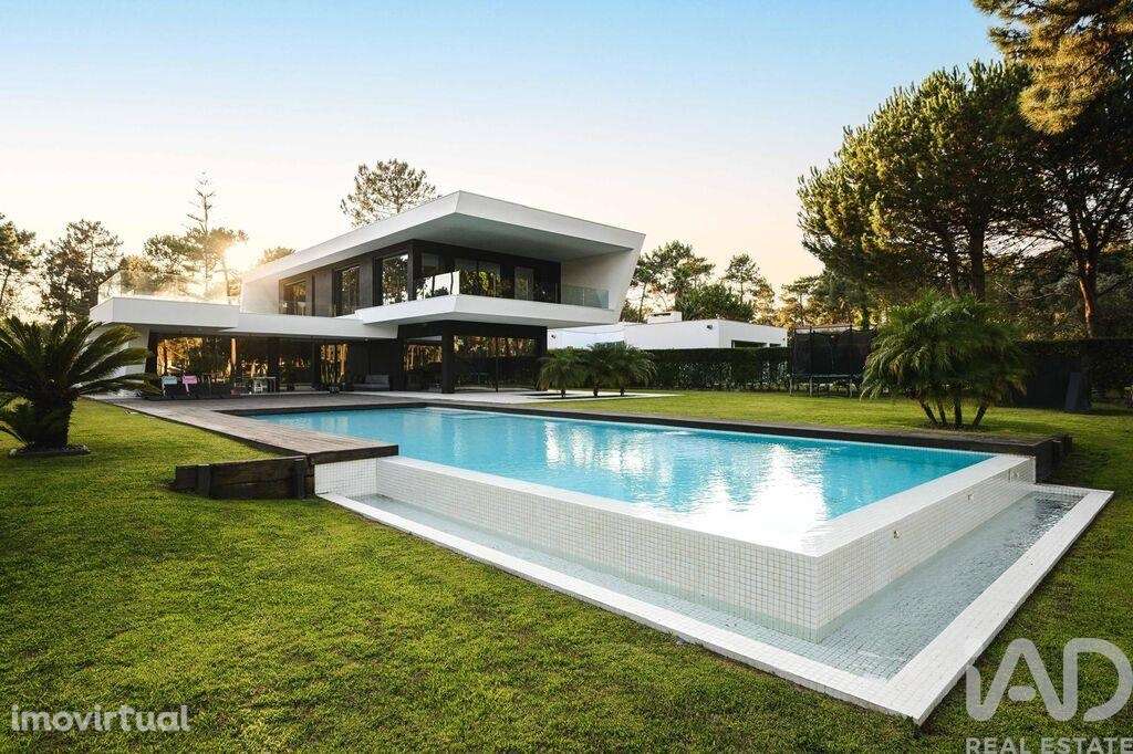 Casa / Villa T5 em Charneca De Caparica E Sobreda de 430,00 m2 - Grande imagem: 2/29