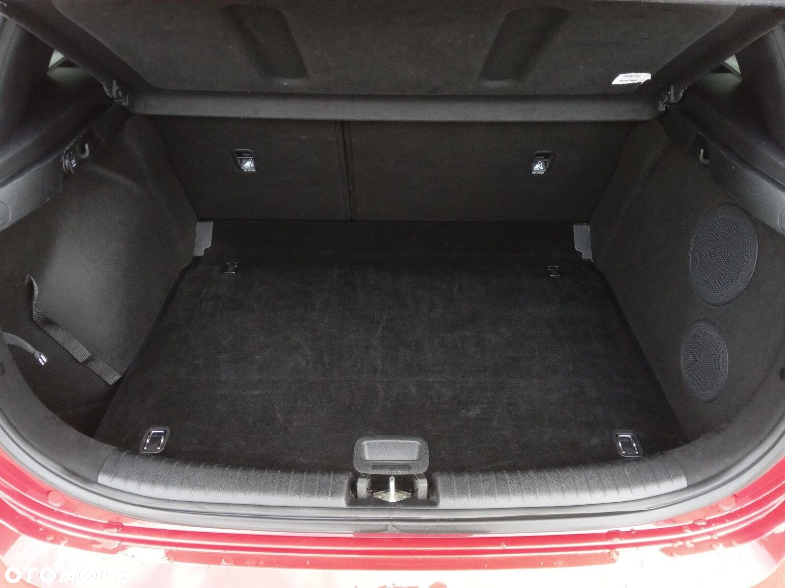 Kia Ceed 1.5 T-GDI DCT7 OPF (48V Mild Hybrid) Spirit - 24