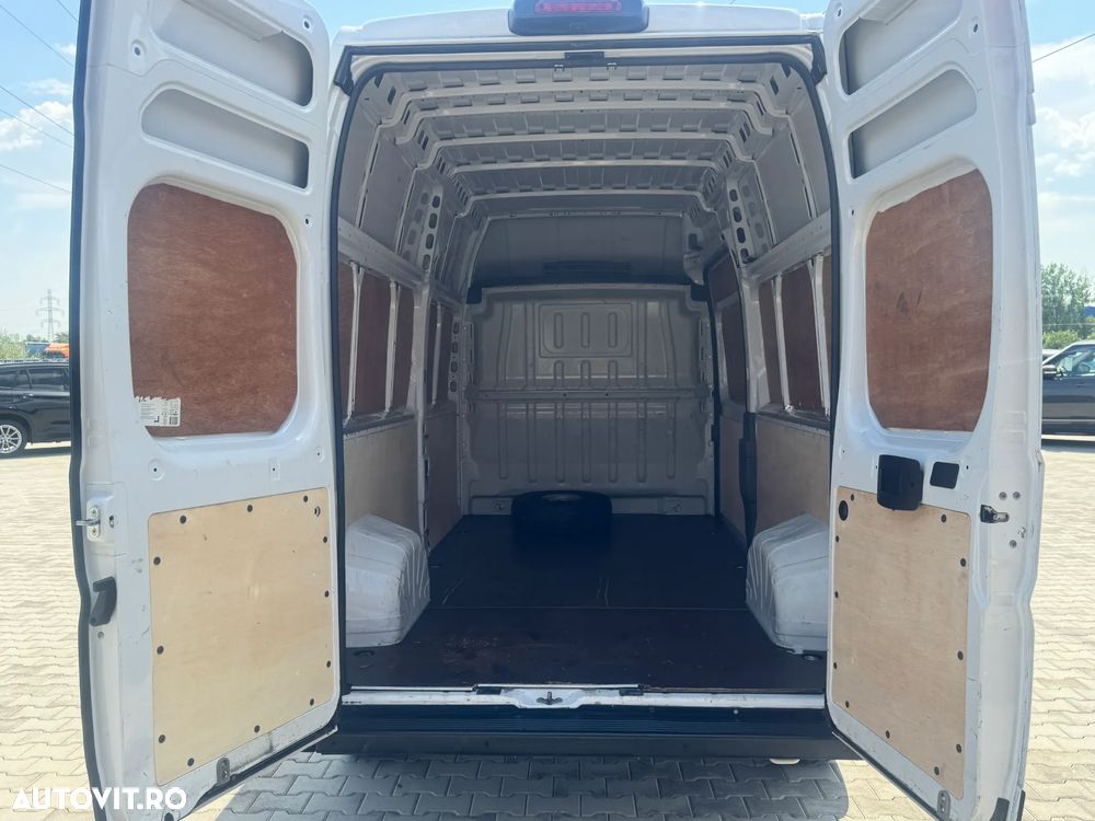 Fiat Ducato 35 Furgon L3H3 2.2 MultiJet - 20