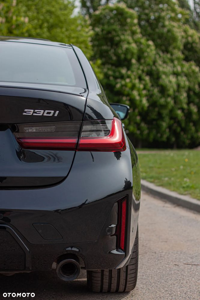 BMW Seria 3 330i M Sport sport - 23