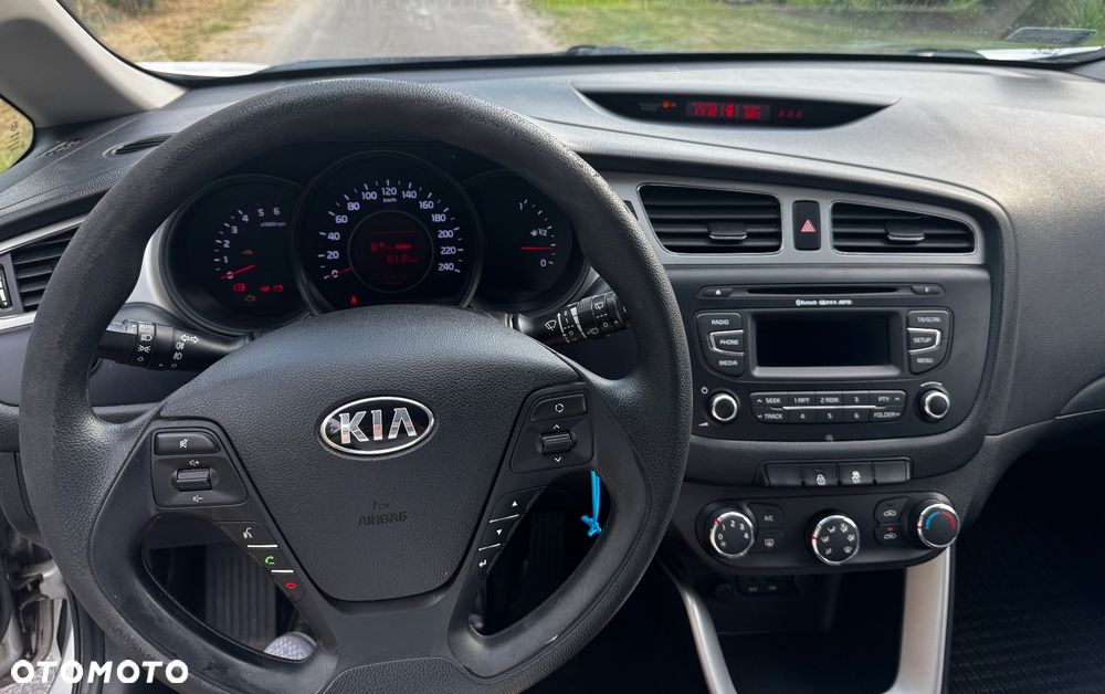 Kia Ceed 1.6 CRDi L - 12