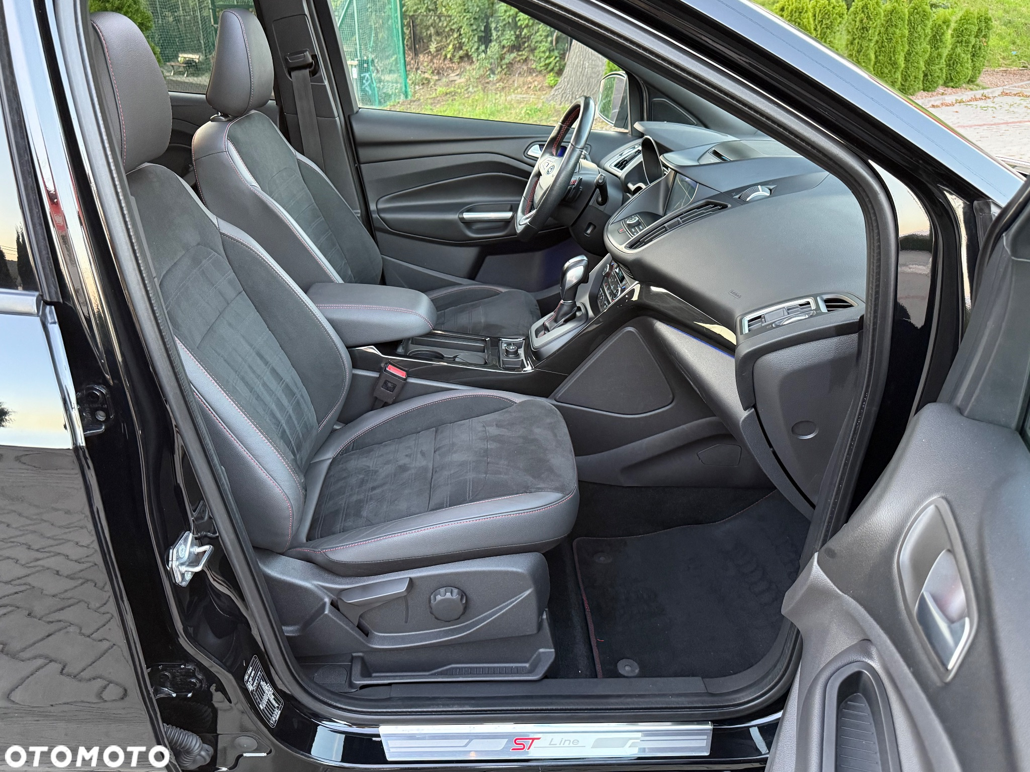 Ford Kuga 2.0 TDCi AWD ST-Line - 22