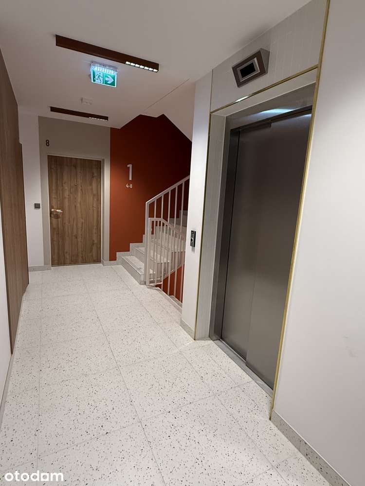 3 sypialnie, Metro 300m , STUDENCI, klimatyzacja, wysoki standard