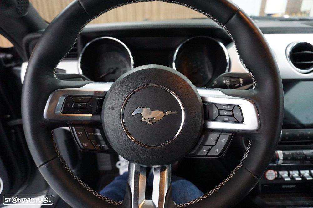 Ford Mustang 2.3i EcoBoost - 17