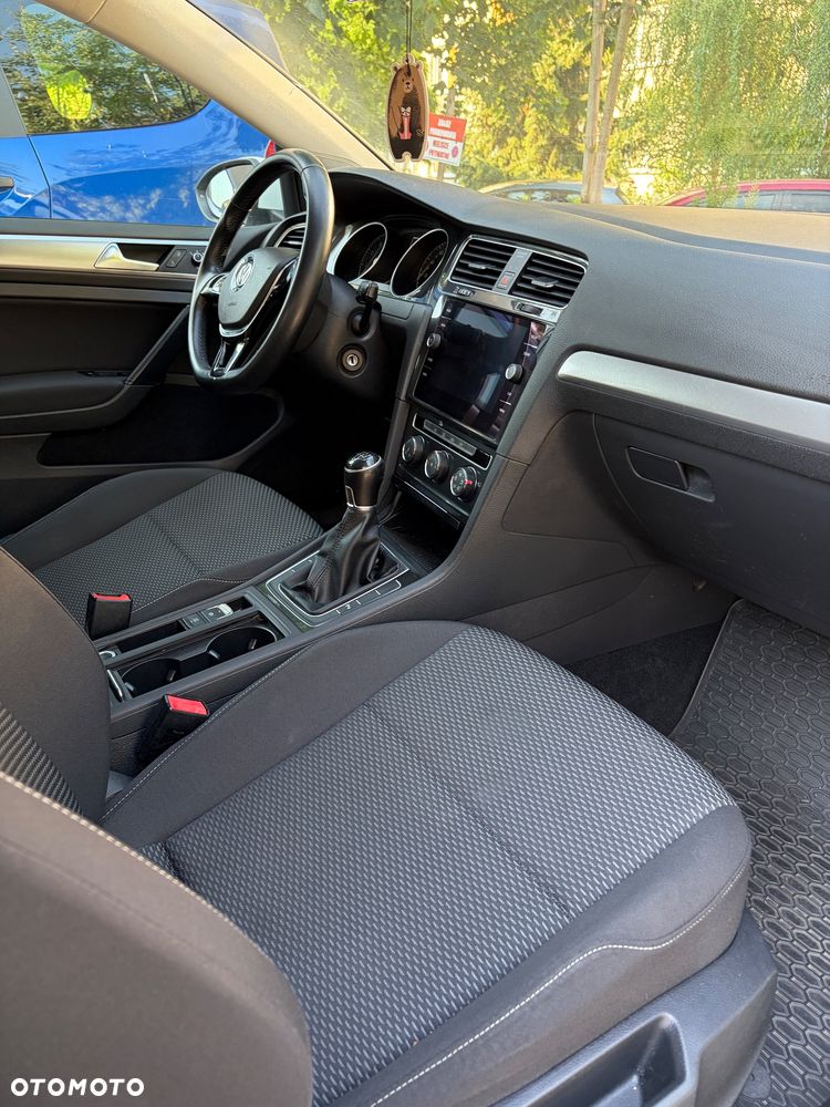 Volkswagen Golf 1.0 TSI BMT City - 6