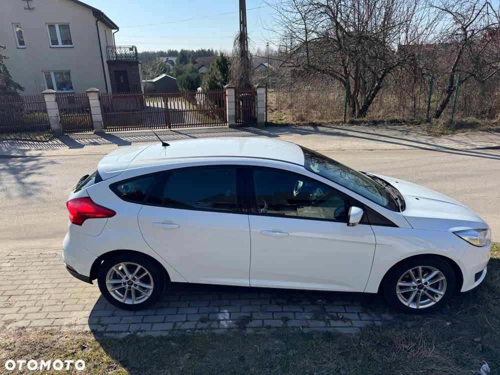 Ford Focus 1.5 TDCi SYNC Edition - 8