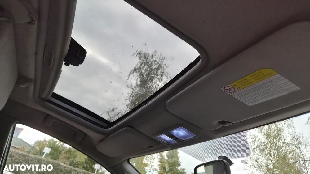 Mitsubishi Grandis 2.0 DI-D 6-Sitzer Intense - 15