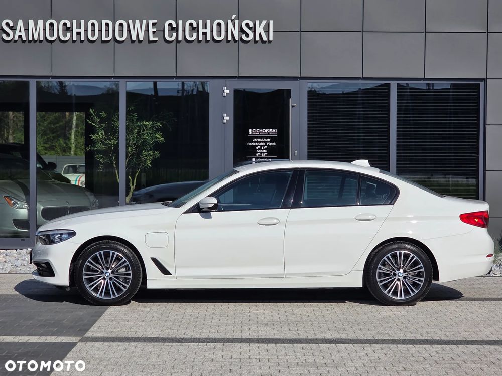 BMW Seria 5 530e iPerformance xDrive Sport Line sport - 8