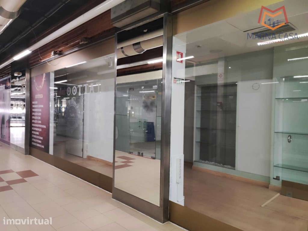 Loja em Oeiras no Centro Comercial das Palmeiras. - Grande imagem: 5/12