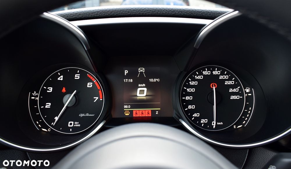 Alfa Romeo Giulia 2.0 Turbo Veloce Q4 - 10