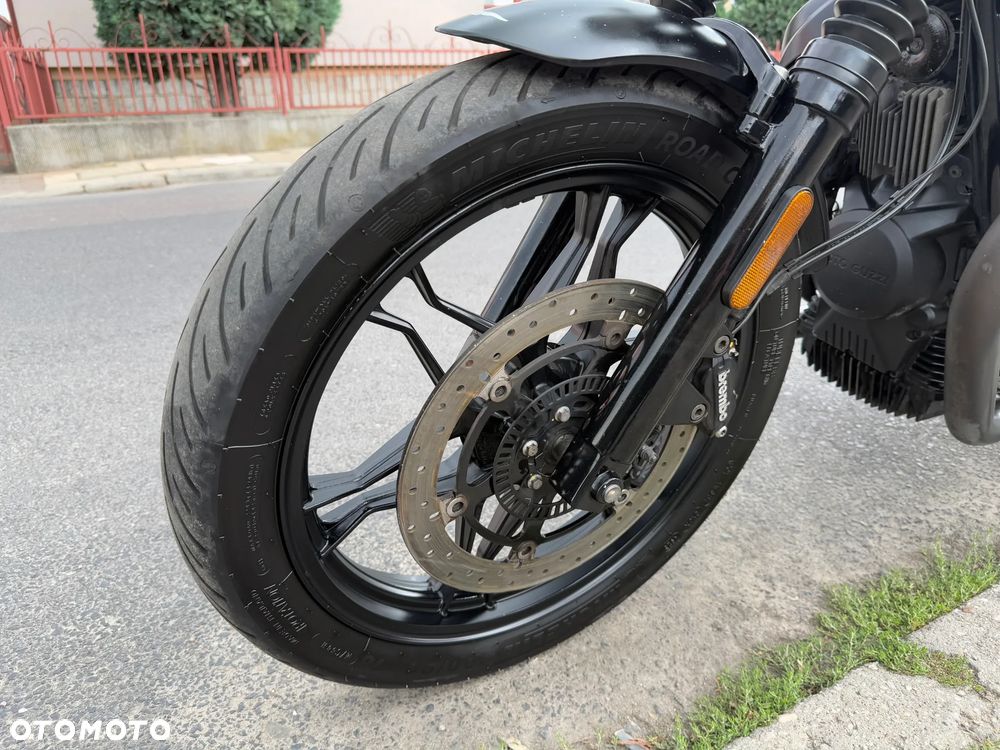 Moto Guzzi V7 - 18