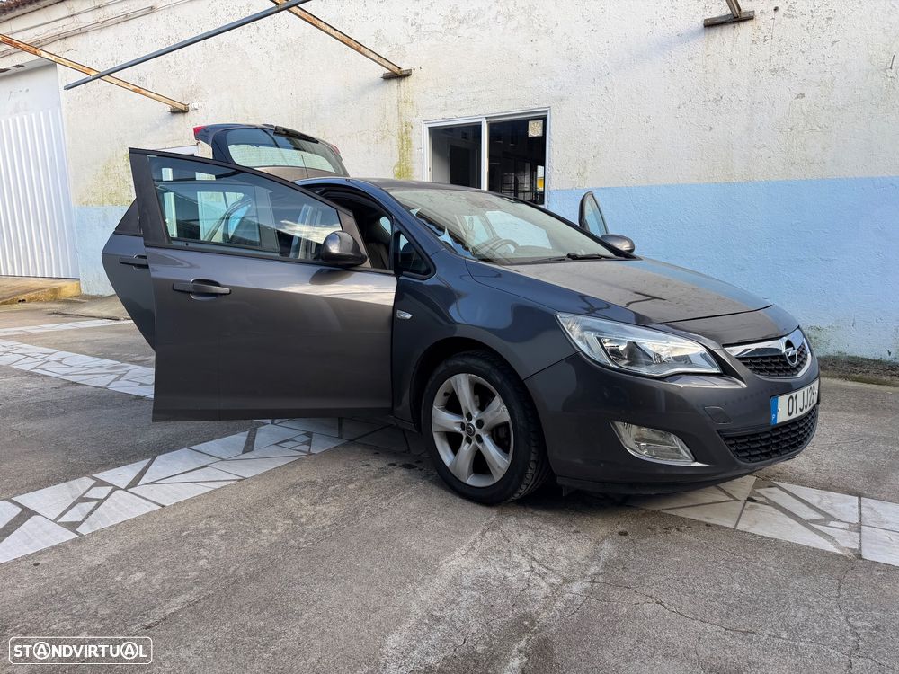 Opel Astra 1.3 CDTI Cosmo - 11