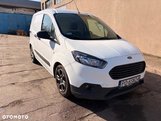 Ford transit courier - 1