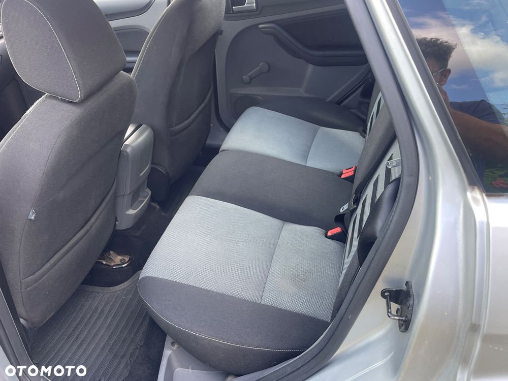 Ford Focus 1.6 TDCi DPF Silver Magic - 11