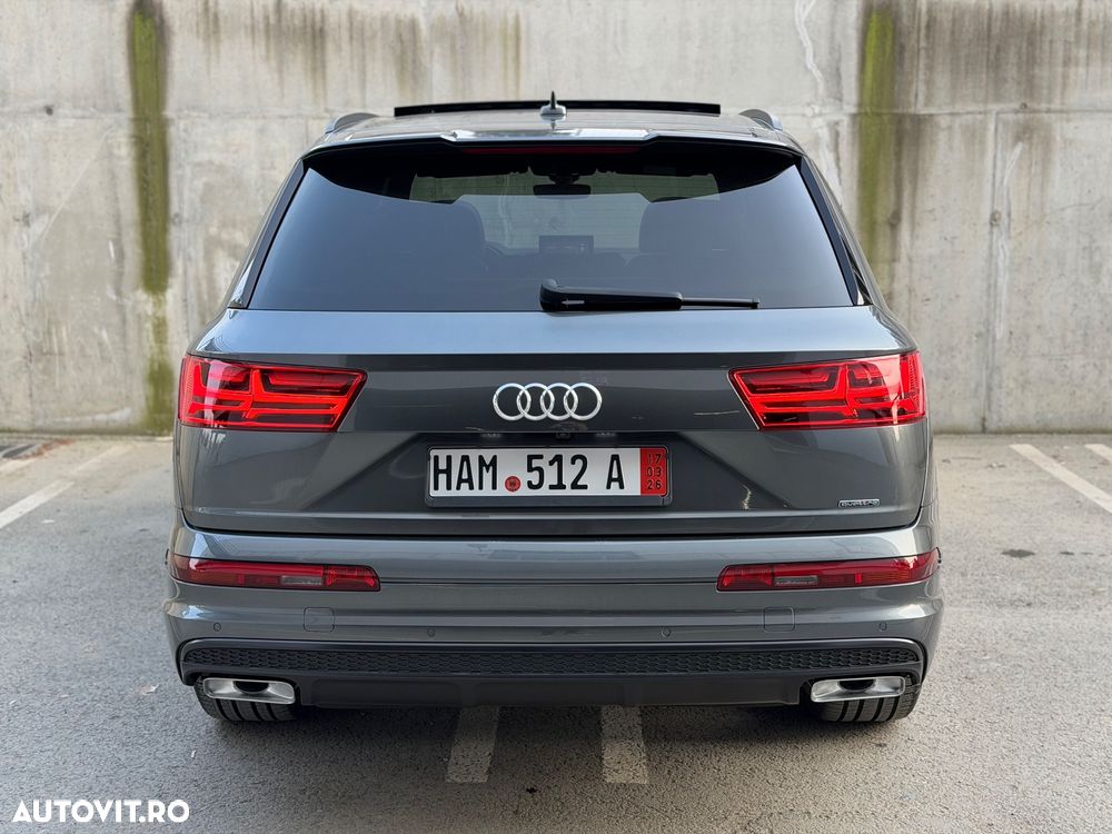 Audi Q7 - 10