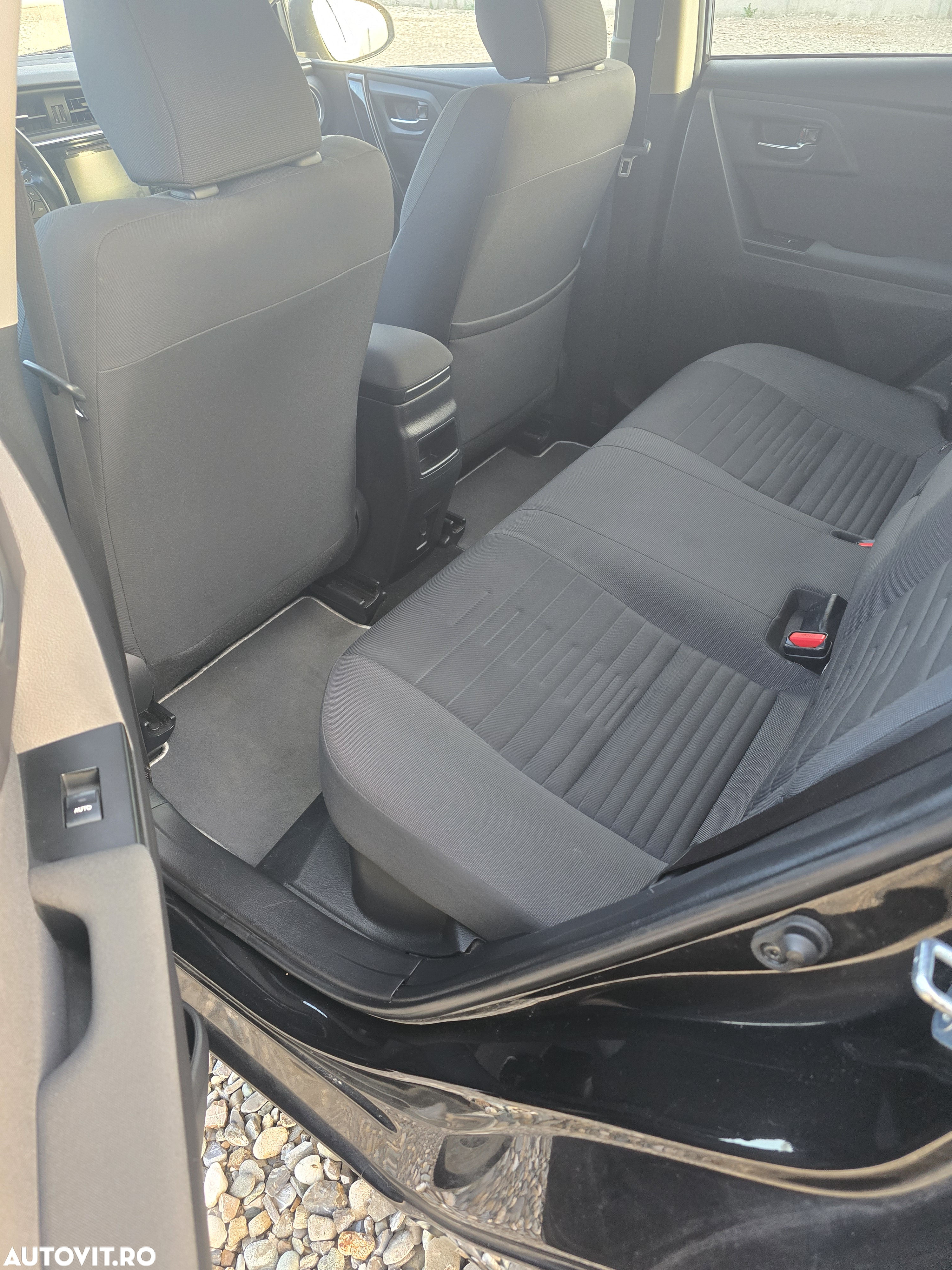Toyota Auris 1.8 VVT-i Hybrid Automatik Touring Sports Comfort - 16