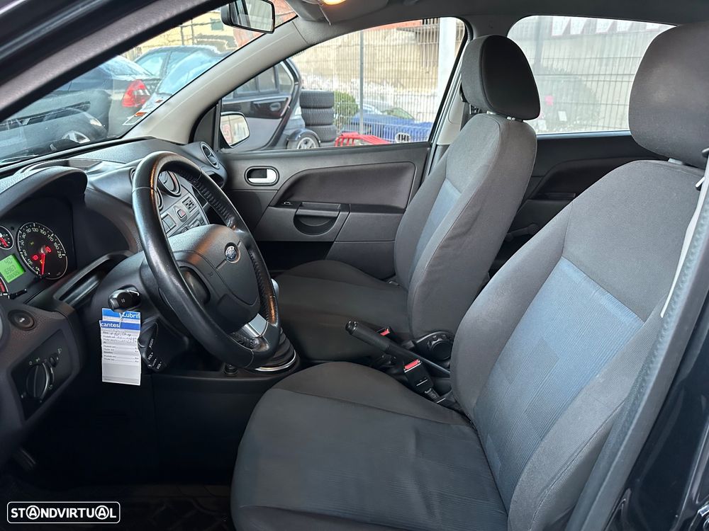 Ford Fiesta 1.25 First Edition - 9