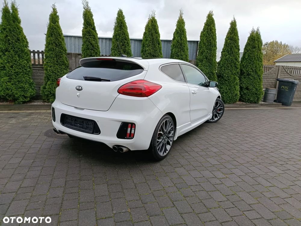 Kia Ceed 1.6 T-GDI GT-Challenge - 4
