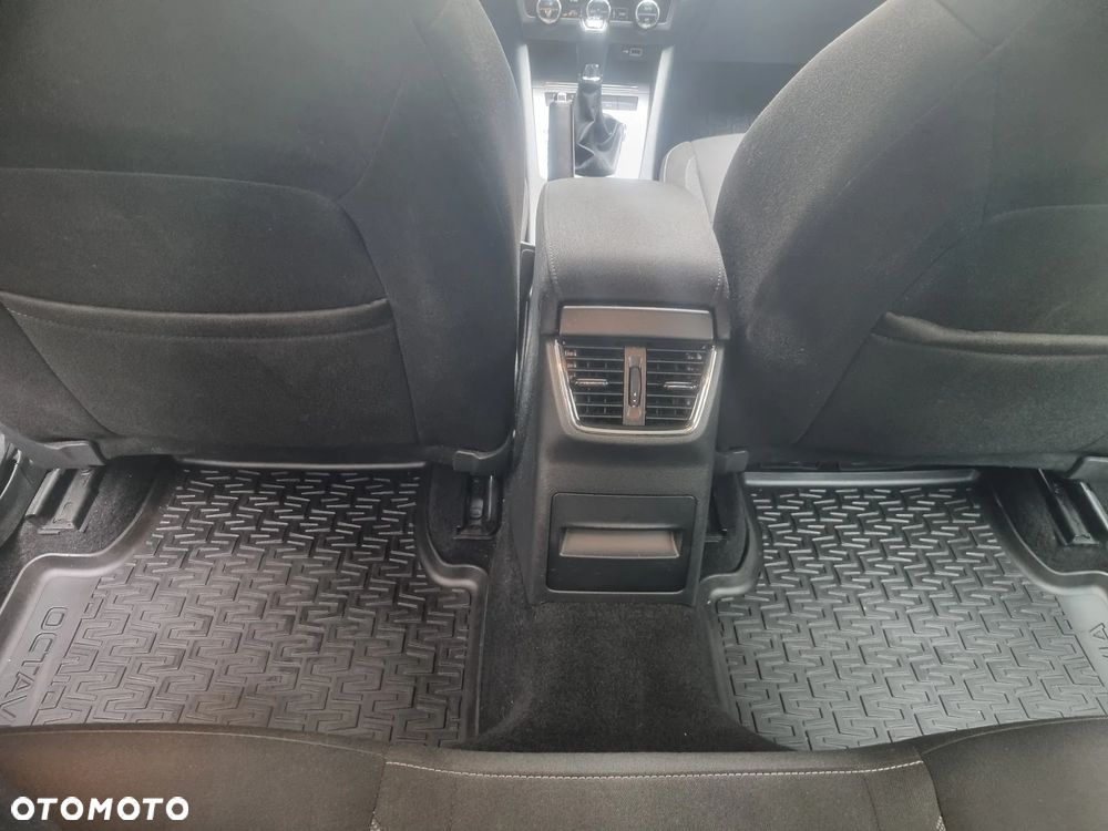 Skoda Octavia 2.0 TDI Ambition DSG EU6 - 16