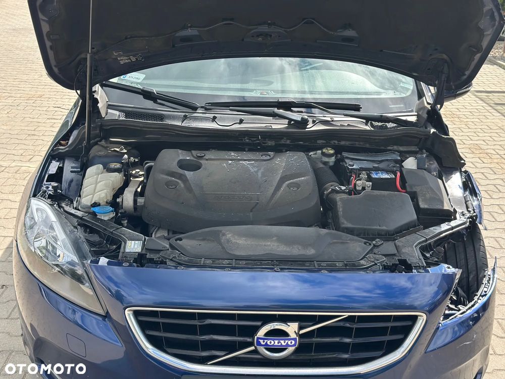 Volvo V40 - 15