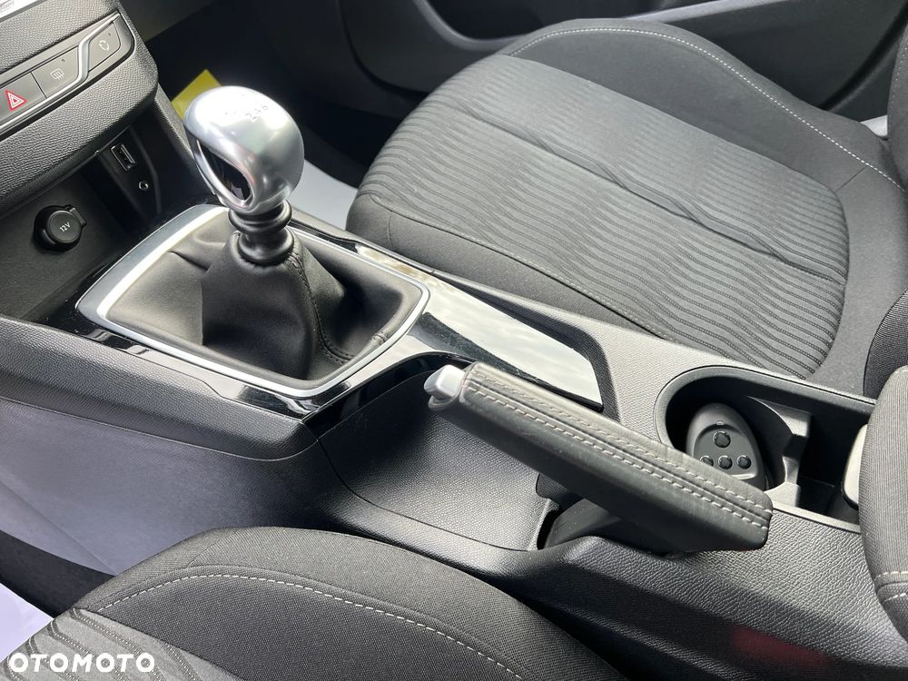 Peugeot 308 1.6 BlueHDi Allure S&S - 16