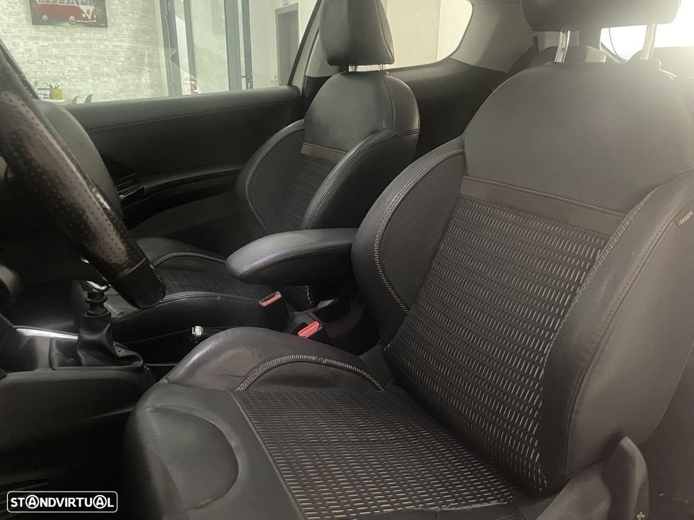 Peugeot 208 1.6 e-HDi Allure - 24