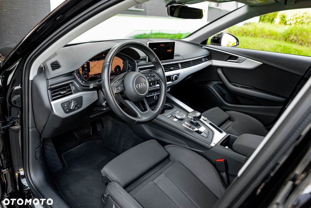 Audi A4 Limousine 35 TFSI S tronic S line - 16
