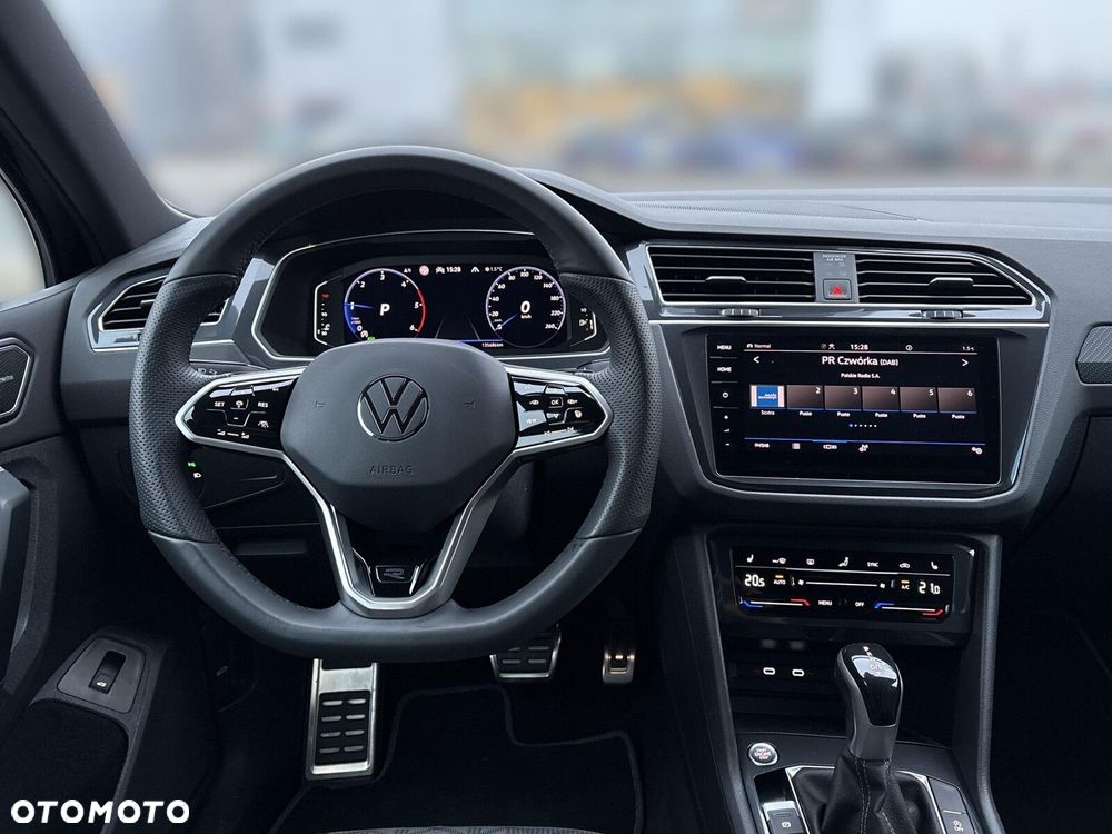 Volkswagen Tiguan - 13