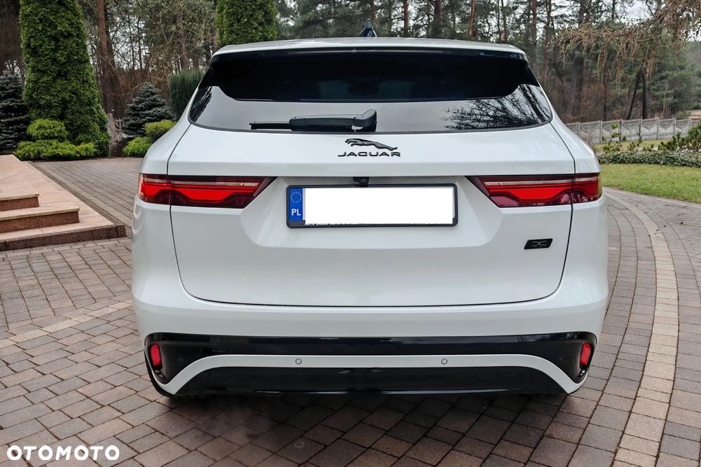 Jaguar F-Pace D200 AWD R-Dynamic SE 90th Anniversary Edition - 4