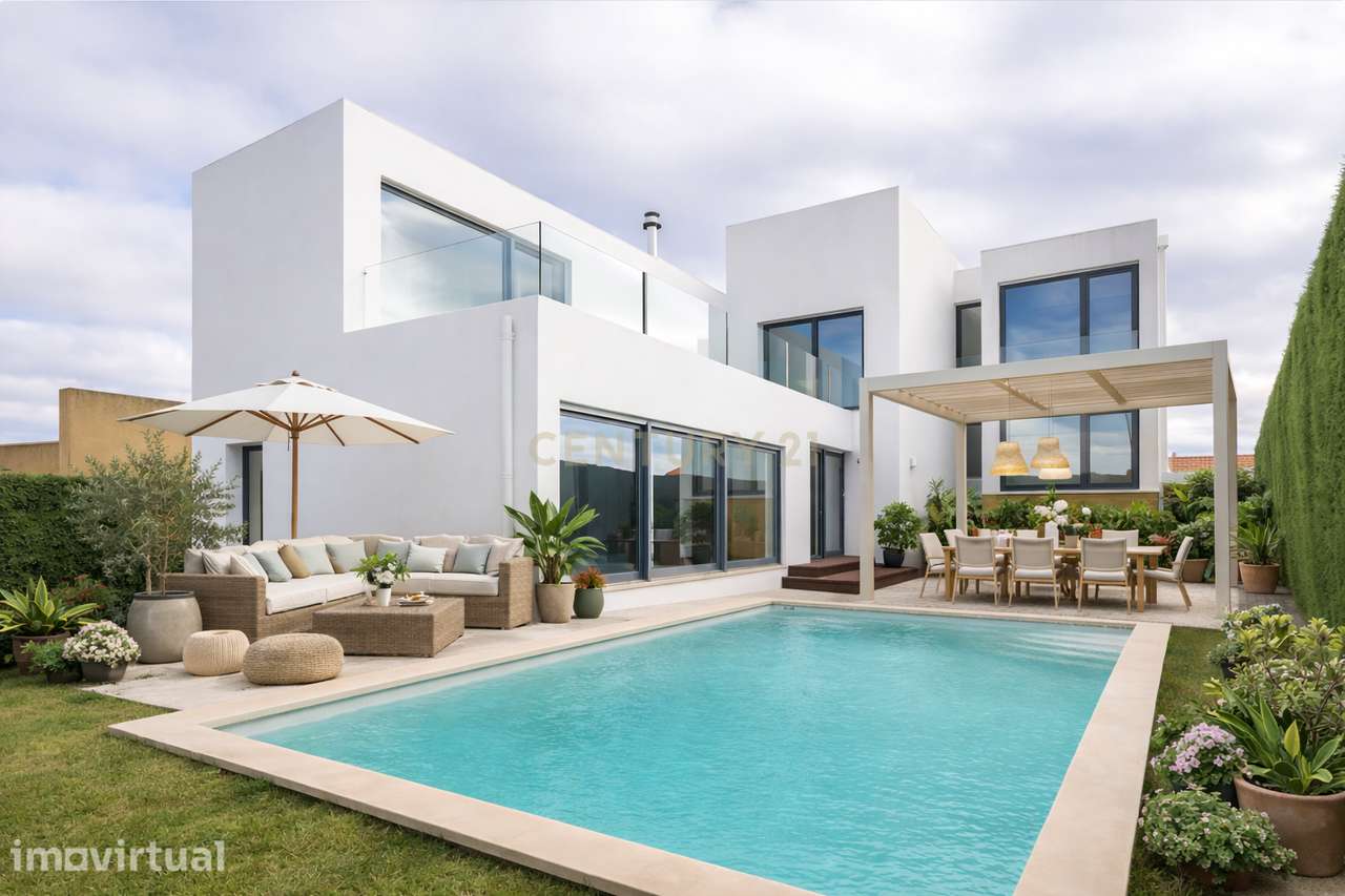 Moradia, 278 m², Santo Isidoro
