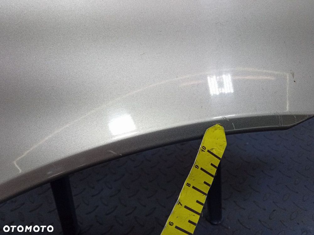 LANCIA YPSILON I BŁOTNIK PRZÓD PRAWY 647 - 4