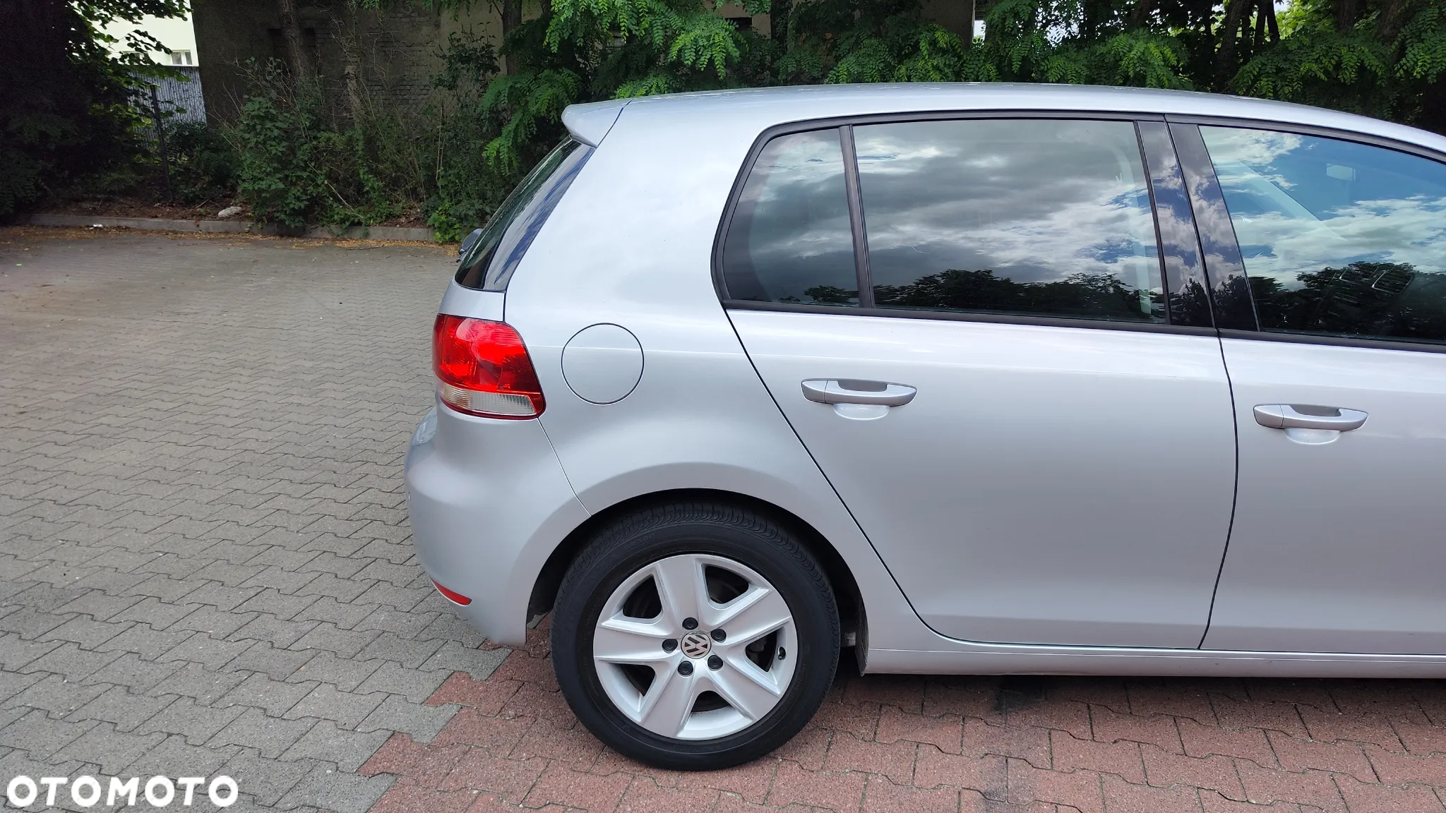 Volkswagen Golf VI 1.6 Comfortline - 10