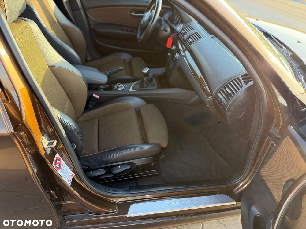 BMW Seria 1 120d - 30