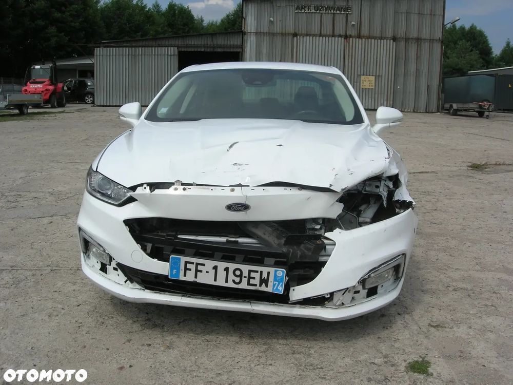 Ford Mondeo 2.0 Hybrid Trend - 8