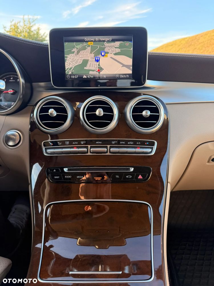 Mercedes-Benz GLC - 18