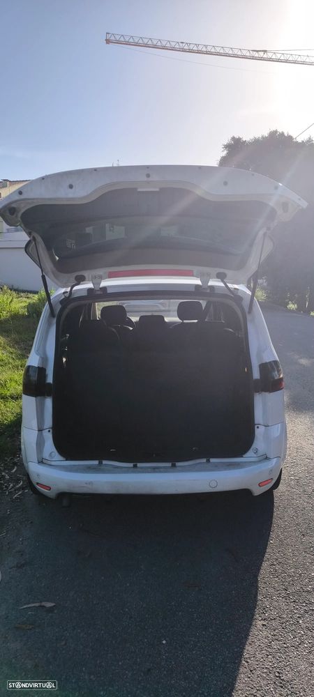 Ford S-Max 2.0 TDCi DPF Titanium - 15