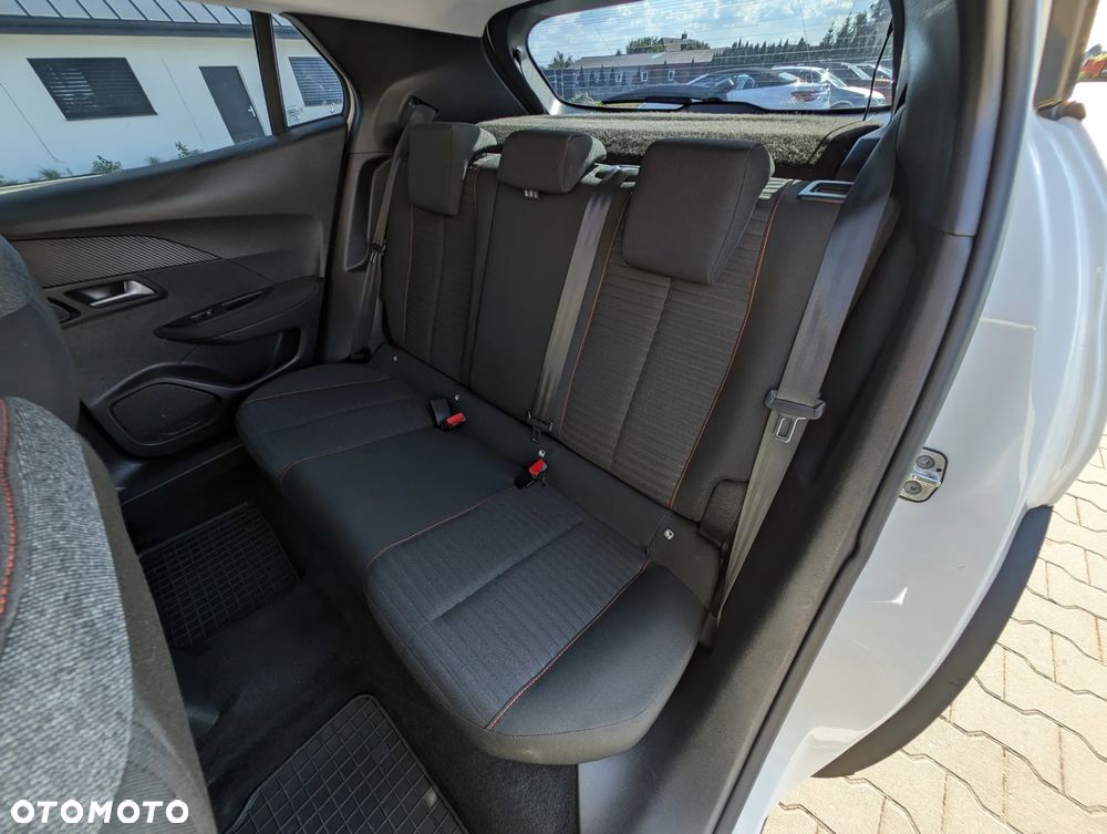 Peugeot 2008 PureTech 130 Active - 36