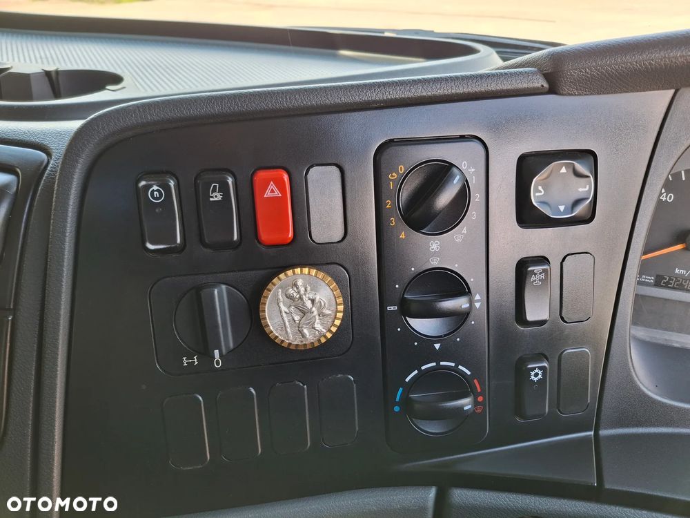 Mercedes-Benz Atego 1523 Zamiatarka FAUN Zamiatarka Uliczna Kamera Cofania Oświetlenie Ostrzegawcze Regulowane Zawieszenie - 9