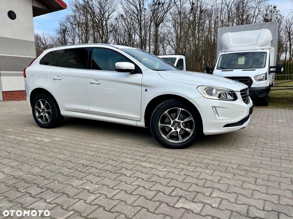 Volvo XC 60 D4 Drive-E Ocean Race - 15