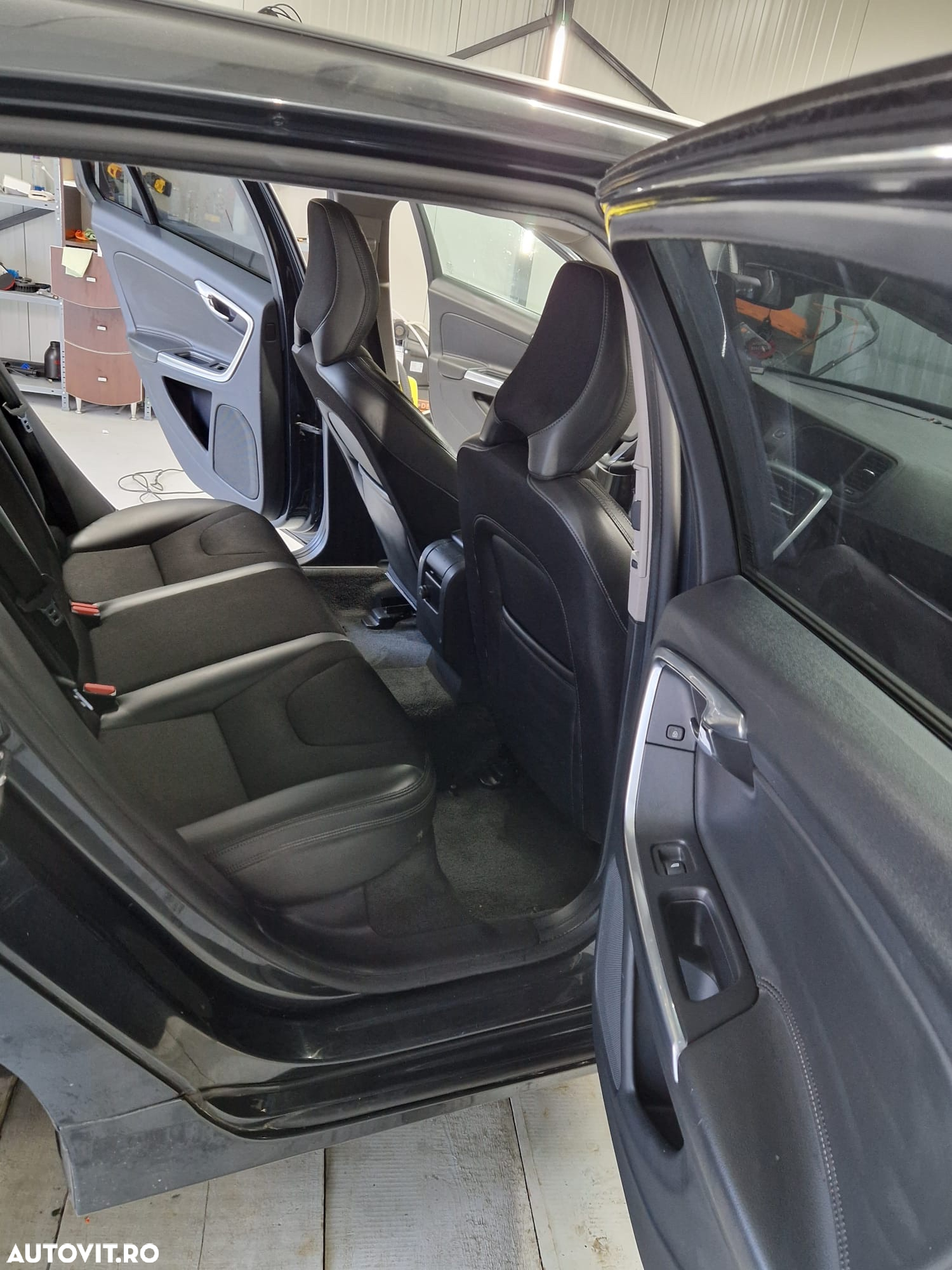 Volvo V60 D2 DRIVe Basic - 5