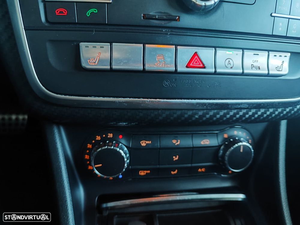 Mercedes-Benz A 45 AMG 4Matic Speedshift 7G-DCT - 34