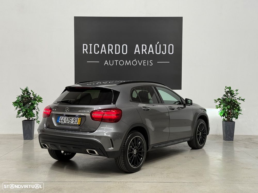 Mercedes-Benz GLA 180 d AMG Line - 4