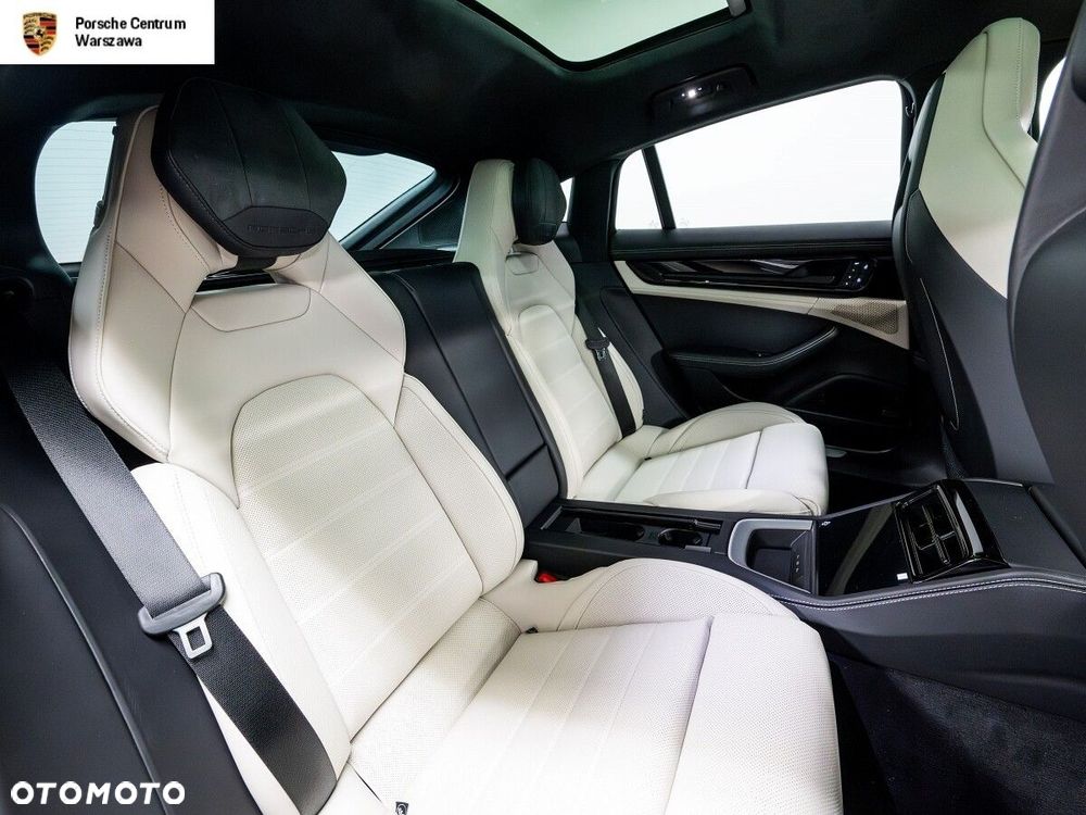 Porsche Panamera - 17