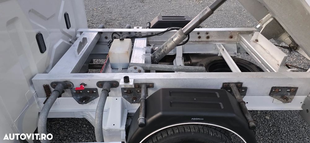 Volkswagen TRANSPORTER face lift 2.0 tdi, 140cp,  186.200 km,           basculabil 3.2t original,  07/2012 (serie 2013).  (factura cu TVA, SEAP , finantare PJ, rate PF - 23